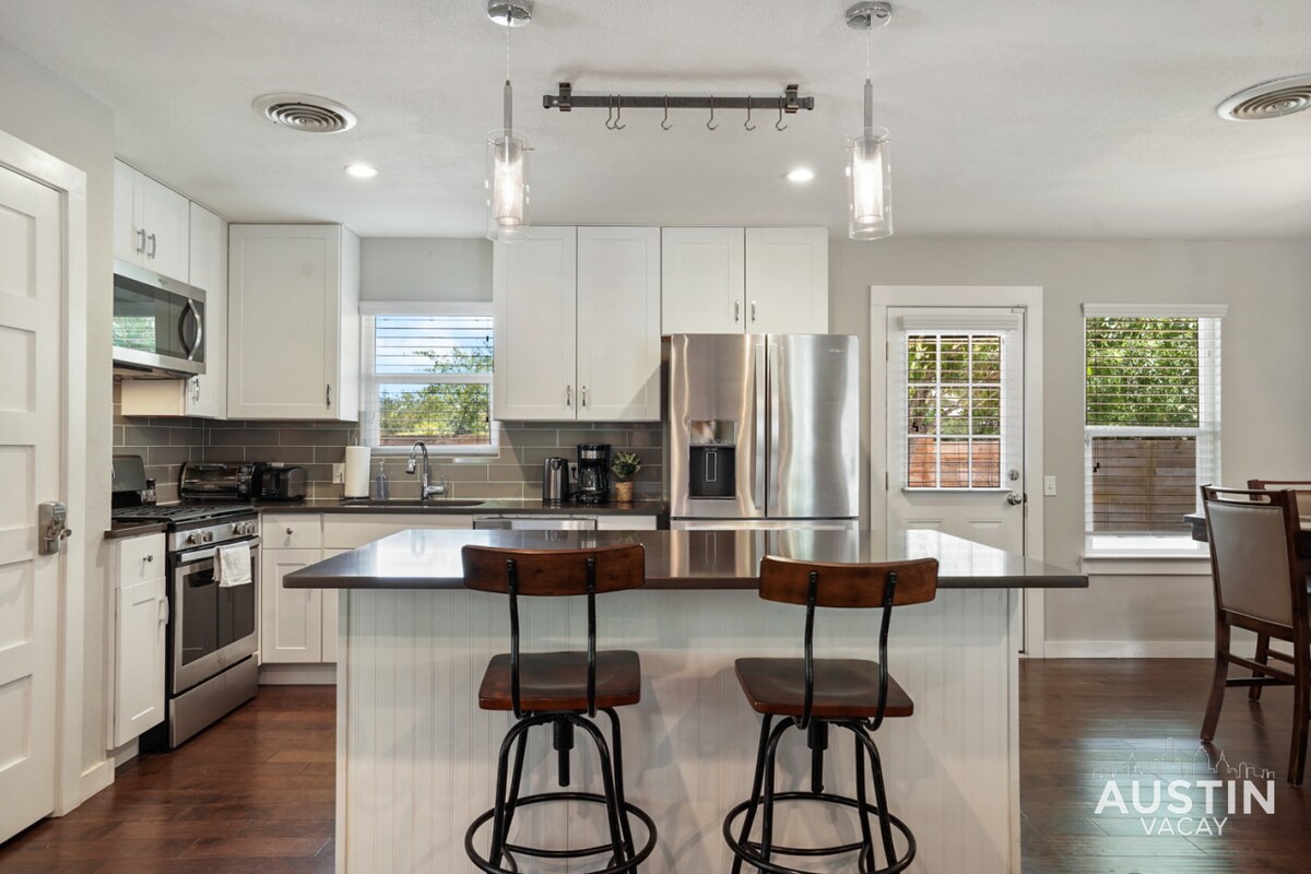 North ATX Retreat w Open Concept Layout + Backyard