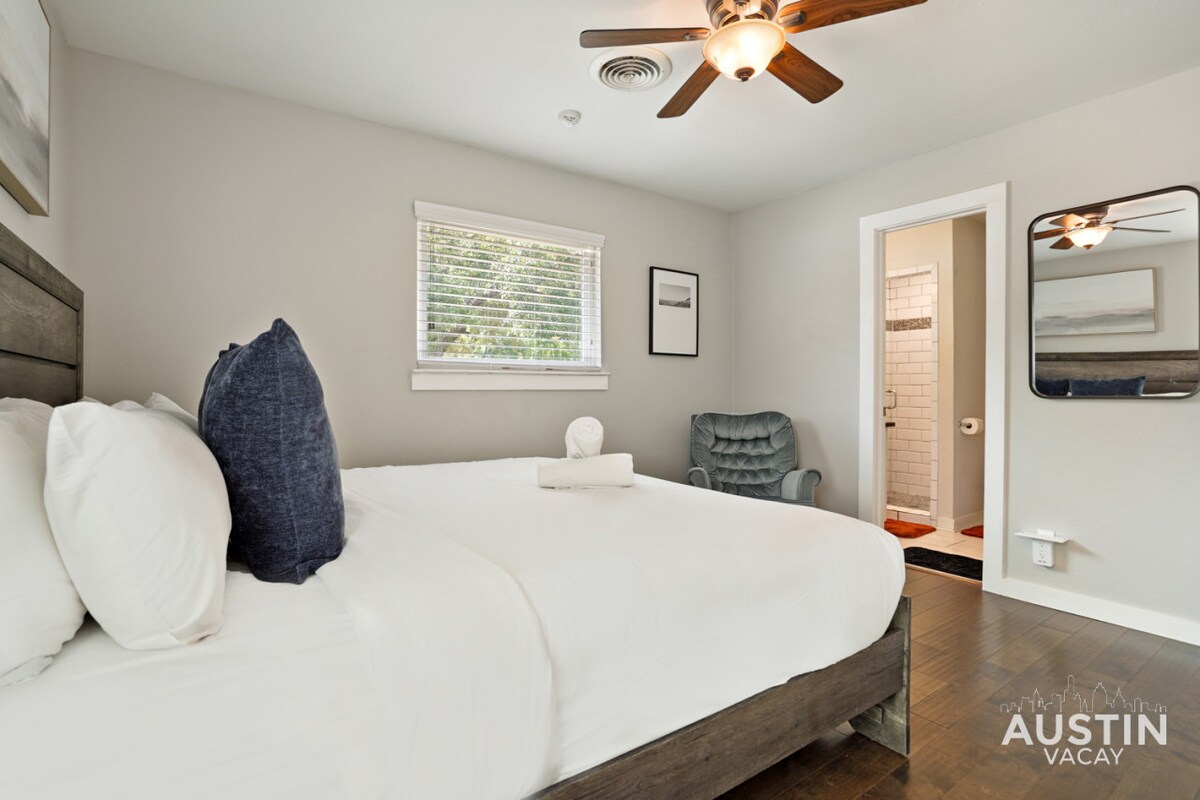 North ATX Retreat w Open Concept Layout + Backyard