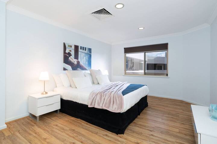 Sandcastles Penthouse w/ Pool & Sauna gallery image 5