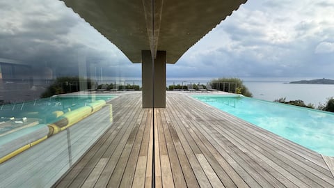 Les Hirondelles by Pinarello Villa Services