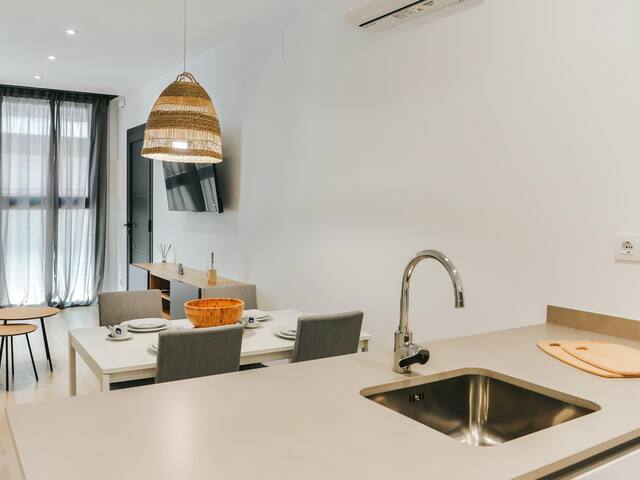 Apartment 100 meters from the beach of Palamos. gallery image 4
