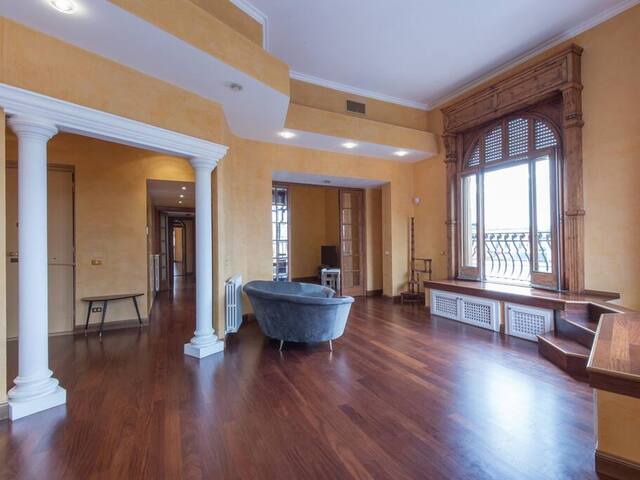 Vatican Luxury View gallery image 3