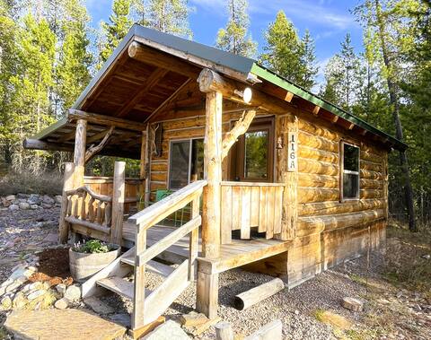 Trapper's Cabin, 7 Min to Glacier, Dogs Welcome