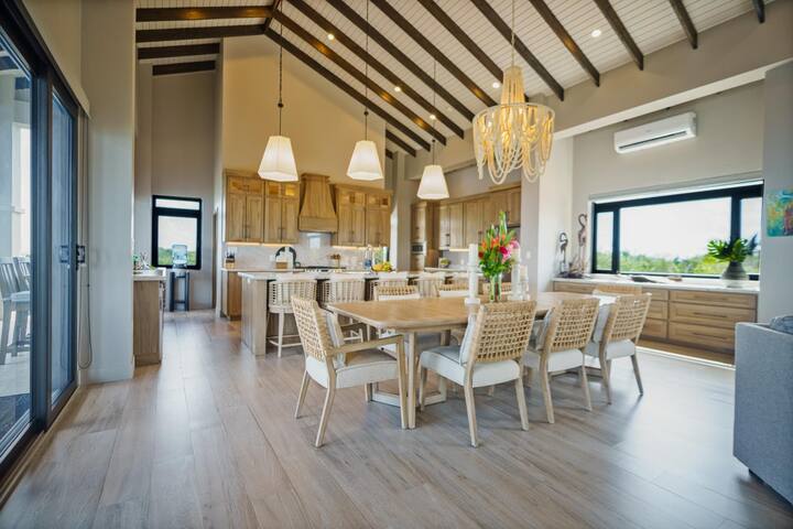 NEW 3 Story 4-Bed Waterfront Villa w/ Sunset Views gallery image 5