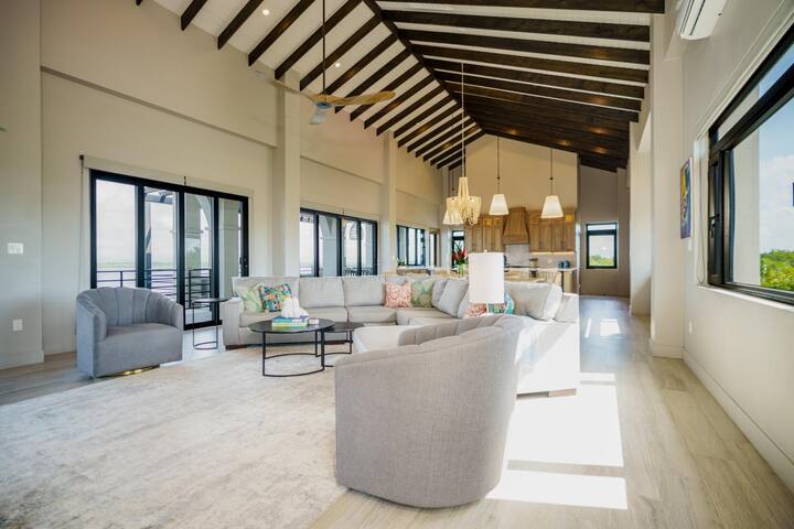 NEW 3 Story 4-Bed Waterfront Villa w/ Sunset Views gallery image 3