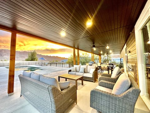 Exclusive Retreats Desert Panorama with Private Po