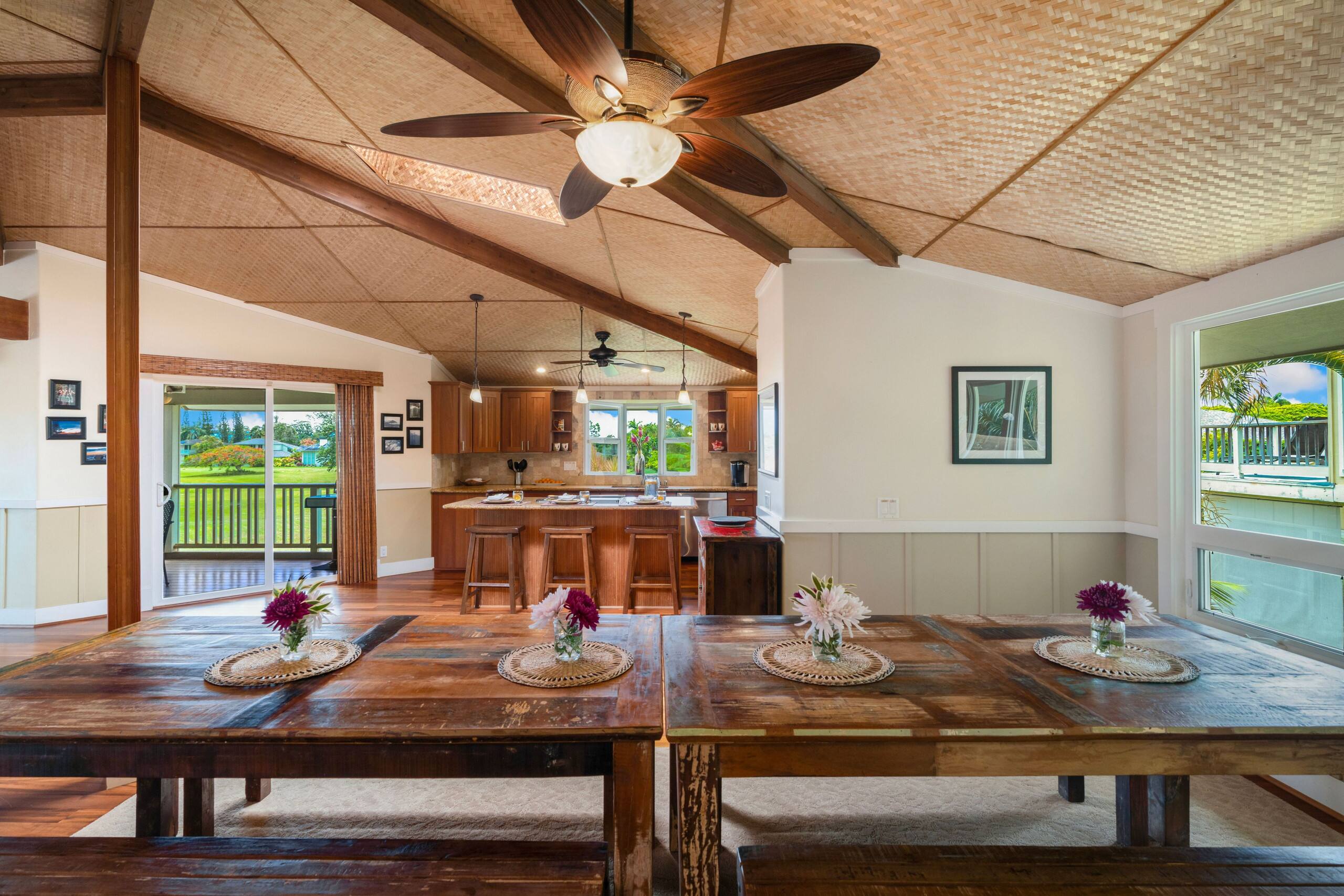 Home in Princeville · ★4.85 · 4 bedrooms · 8 beds · 2.5 private baths - Image 22