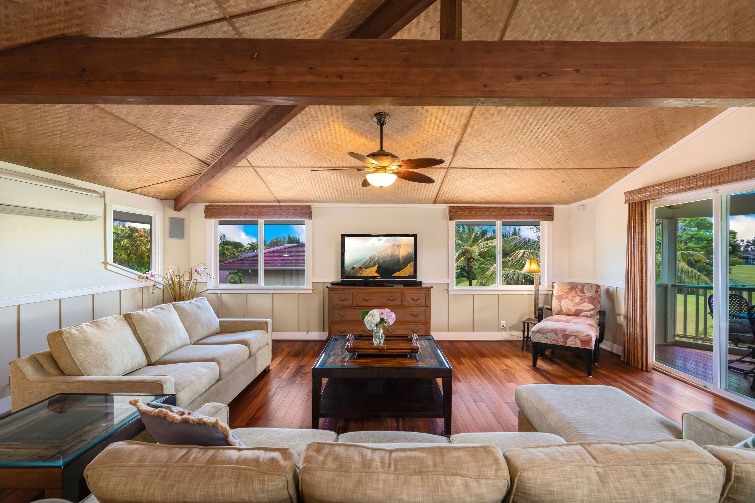 Home in Princeville · ★4.85 · 4 bedrooms · 8 beds · 2.5 private baths - Image 8