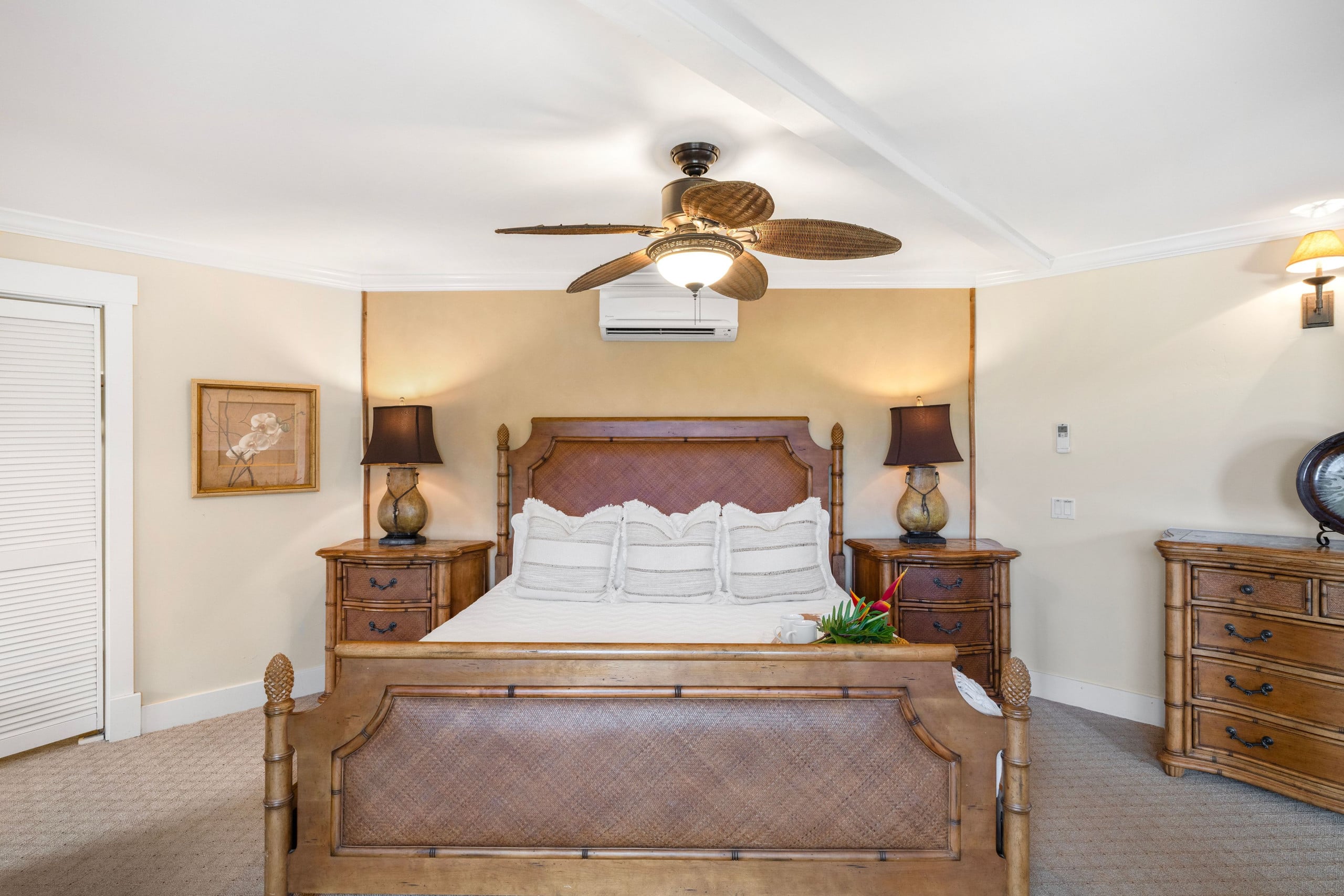 Home in Princeville · ★4.85 · 4 bedrooms · 8 beds · 2.5 private baths - Image 38