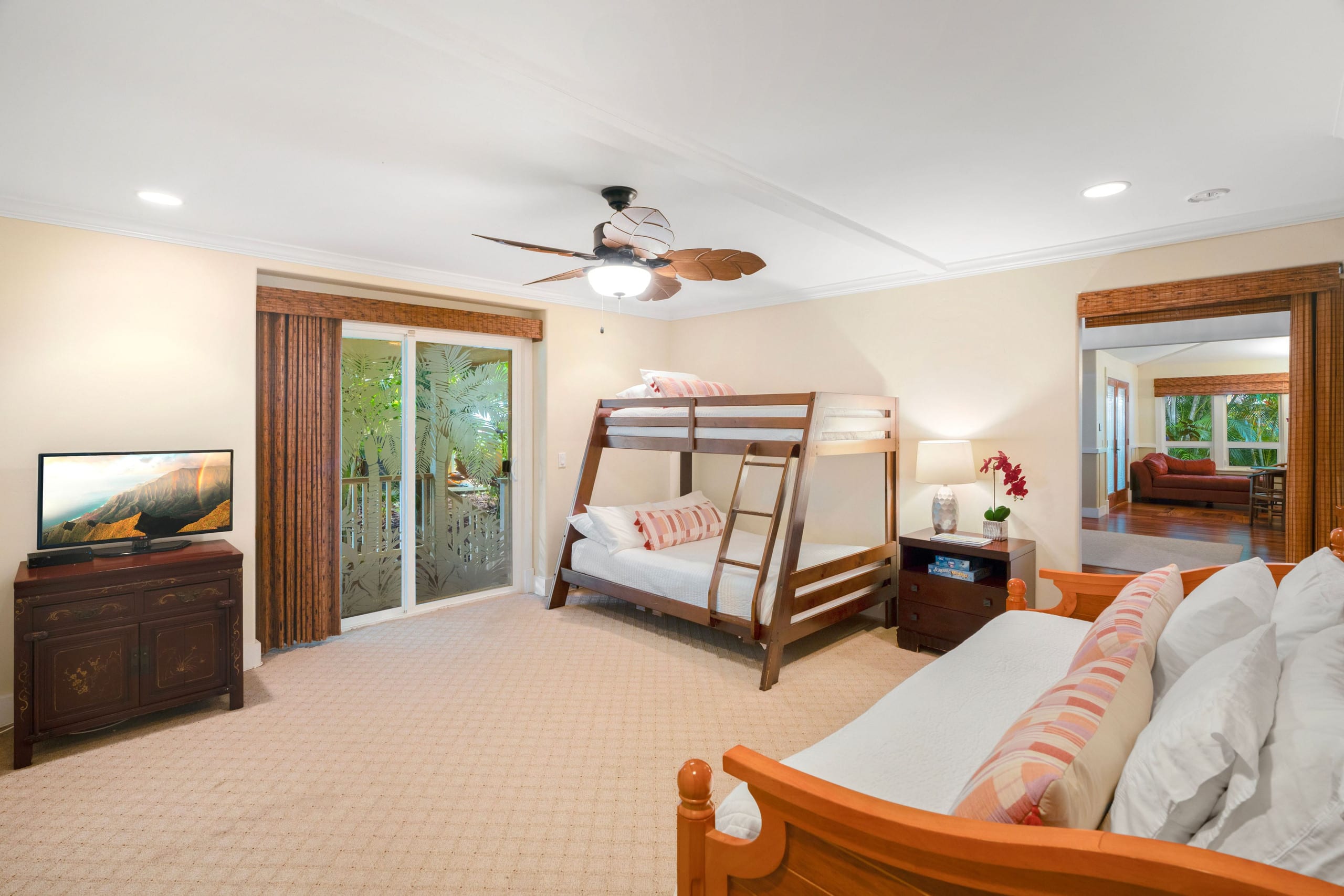 Home in Princeville · ★4.85 · 4 bedrooms · 8 beds · 2.5 private baths - Image 54