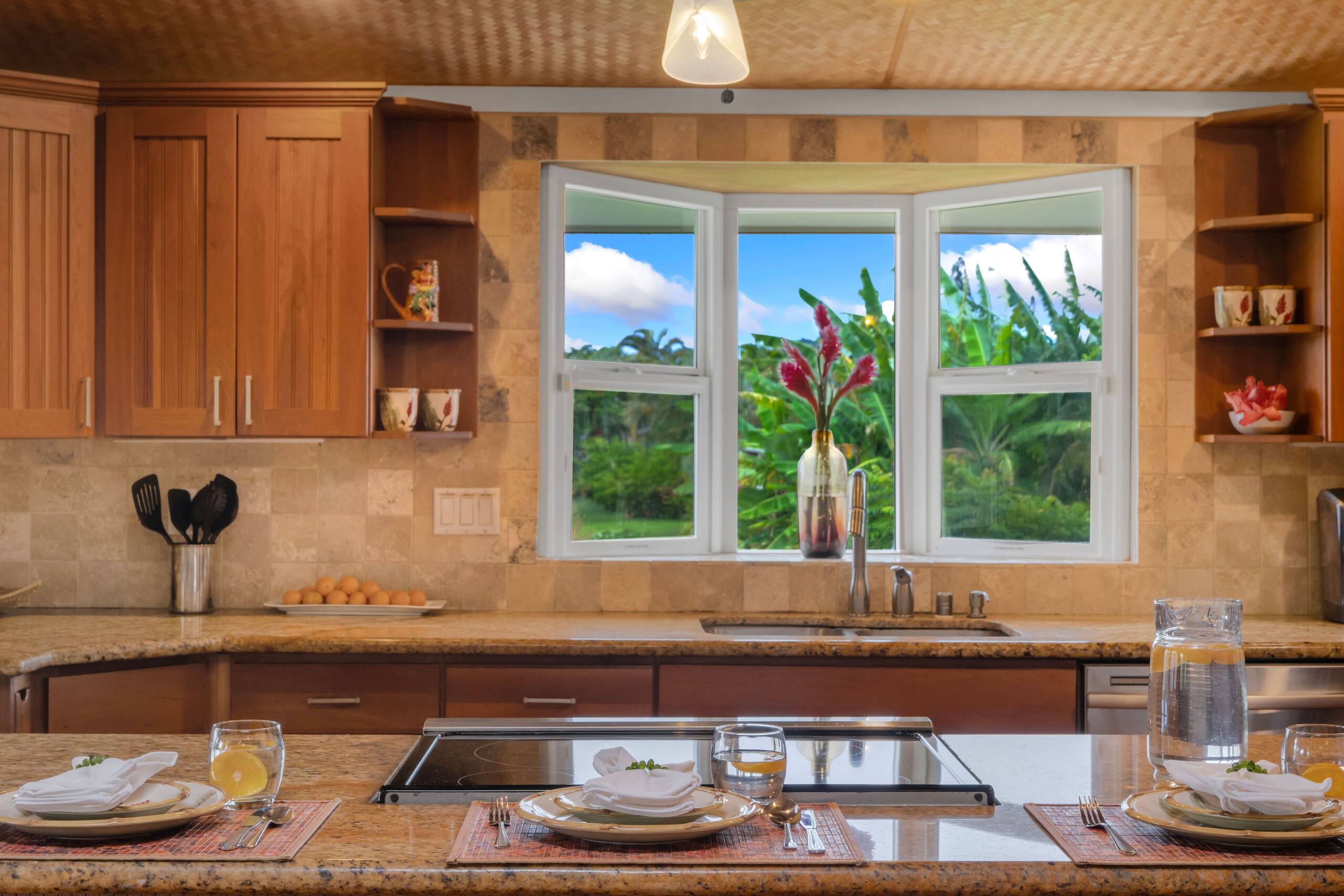 Home in Princeville · ★4.85 · 4 bedrooms · 8 beds · 2.5 private baths - Image 24