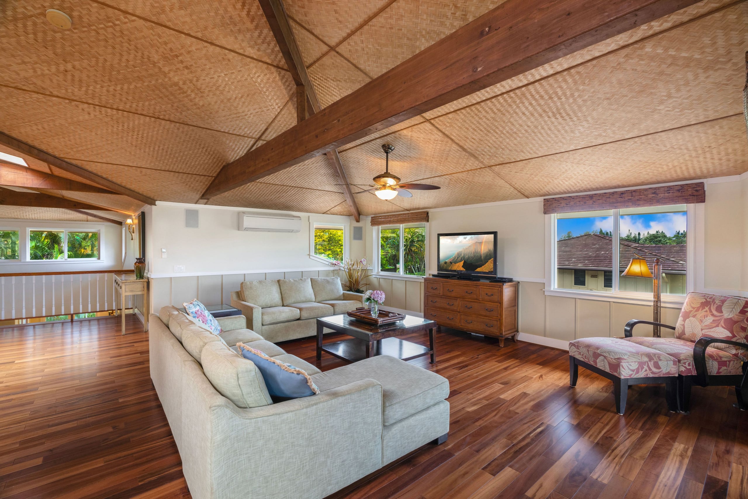 Home in Princeville · ★4.85 · 4 bedrooms · 8 beds · 2.5 private baths - Image 7
