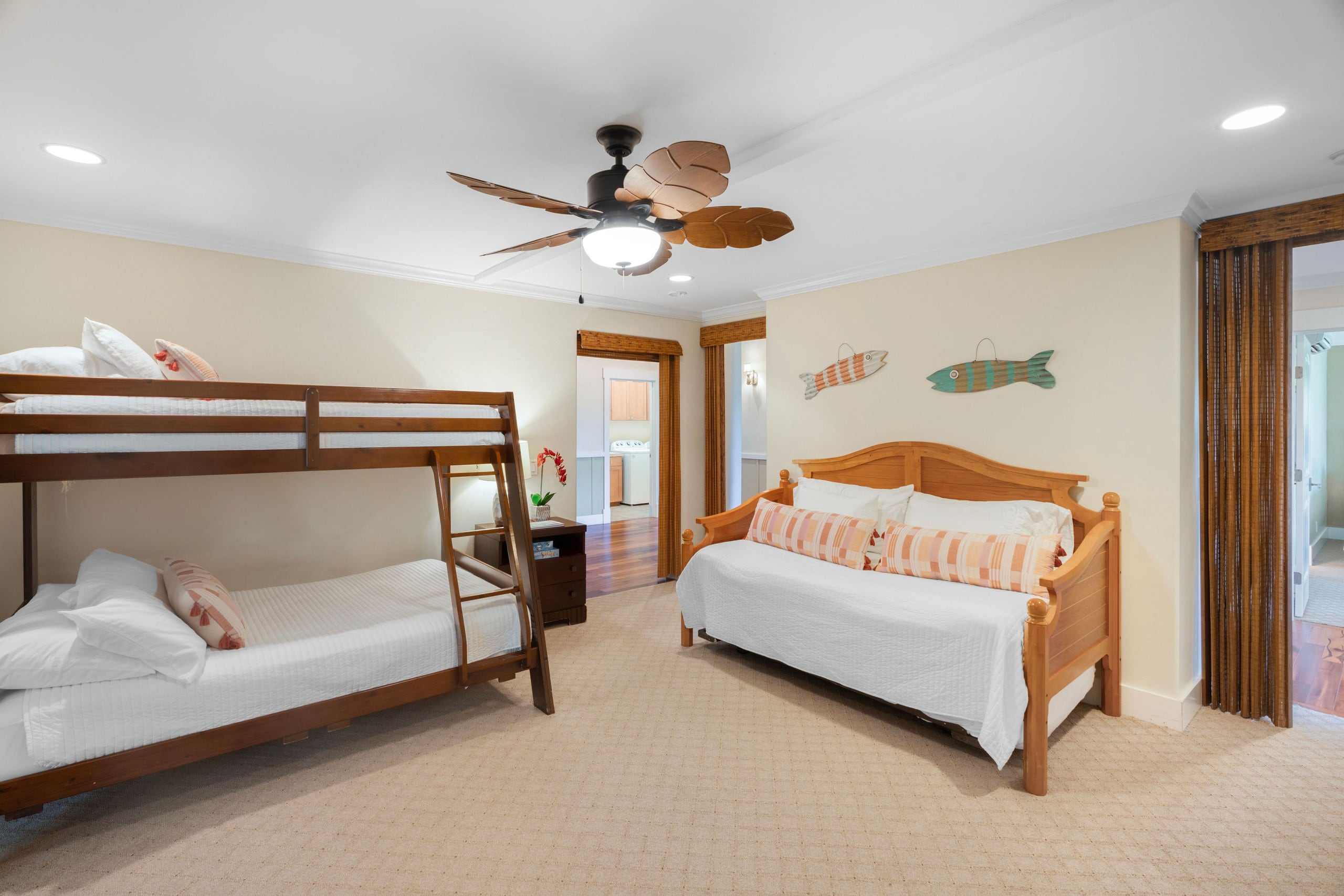 Home in Princeville · ★4.85 · 4 bedrooms · 8 beds · 2.5 private baths - Image 55