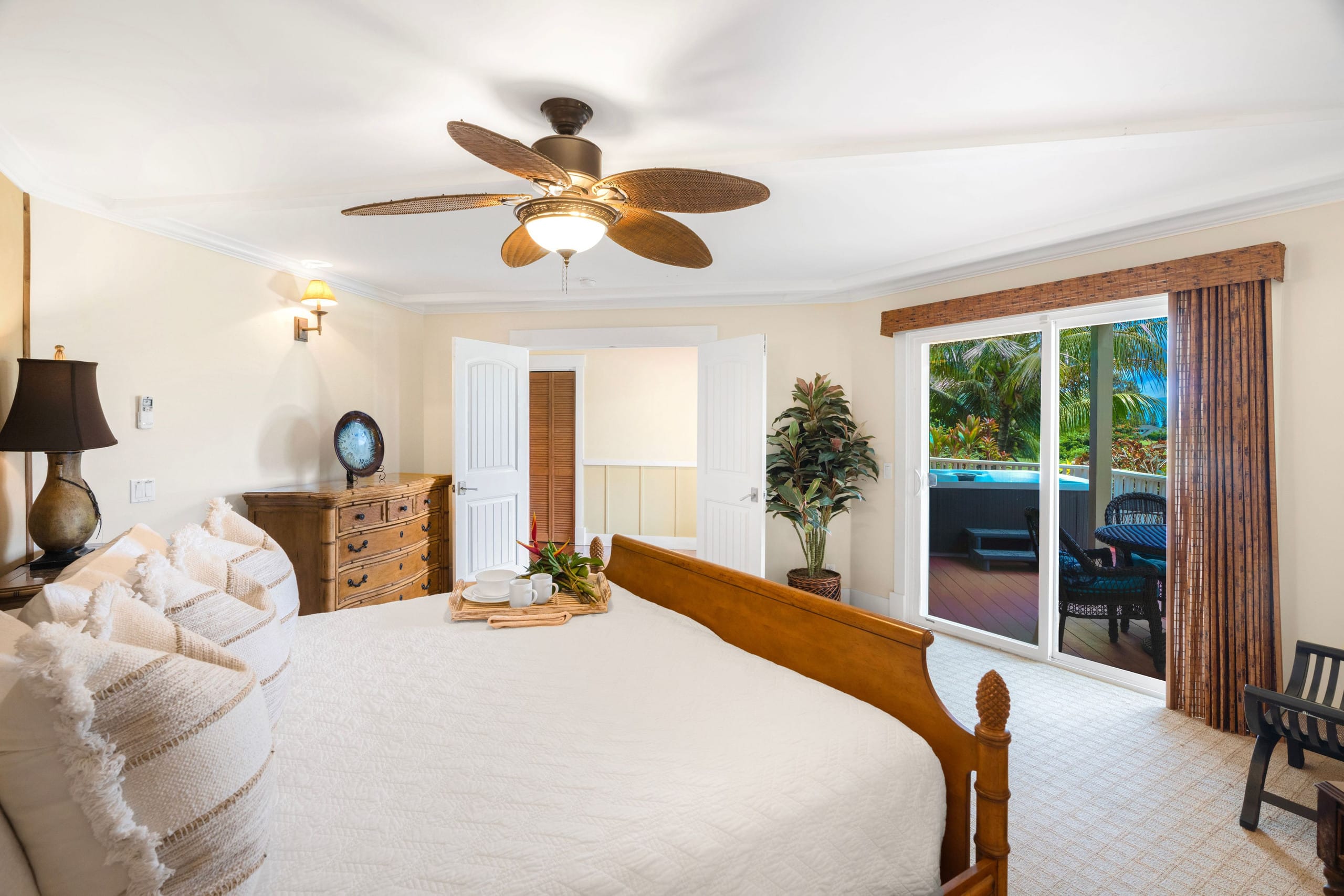 Home in Princeville · ★4.85 · 4 bedrooms · 8 beds · 2.5 private baths - Image 37