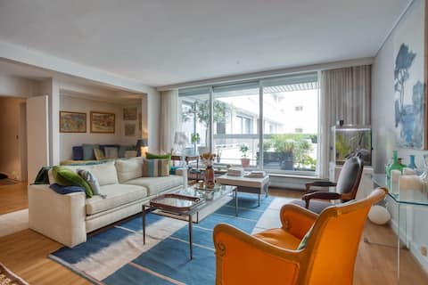 Propriété Airbnb réussie: Unique near The Eiffel Tower à Paris 7e Arrondissement