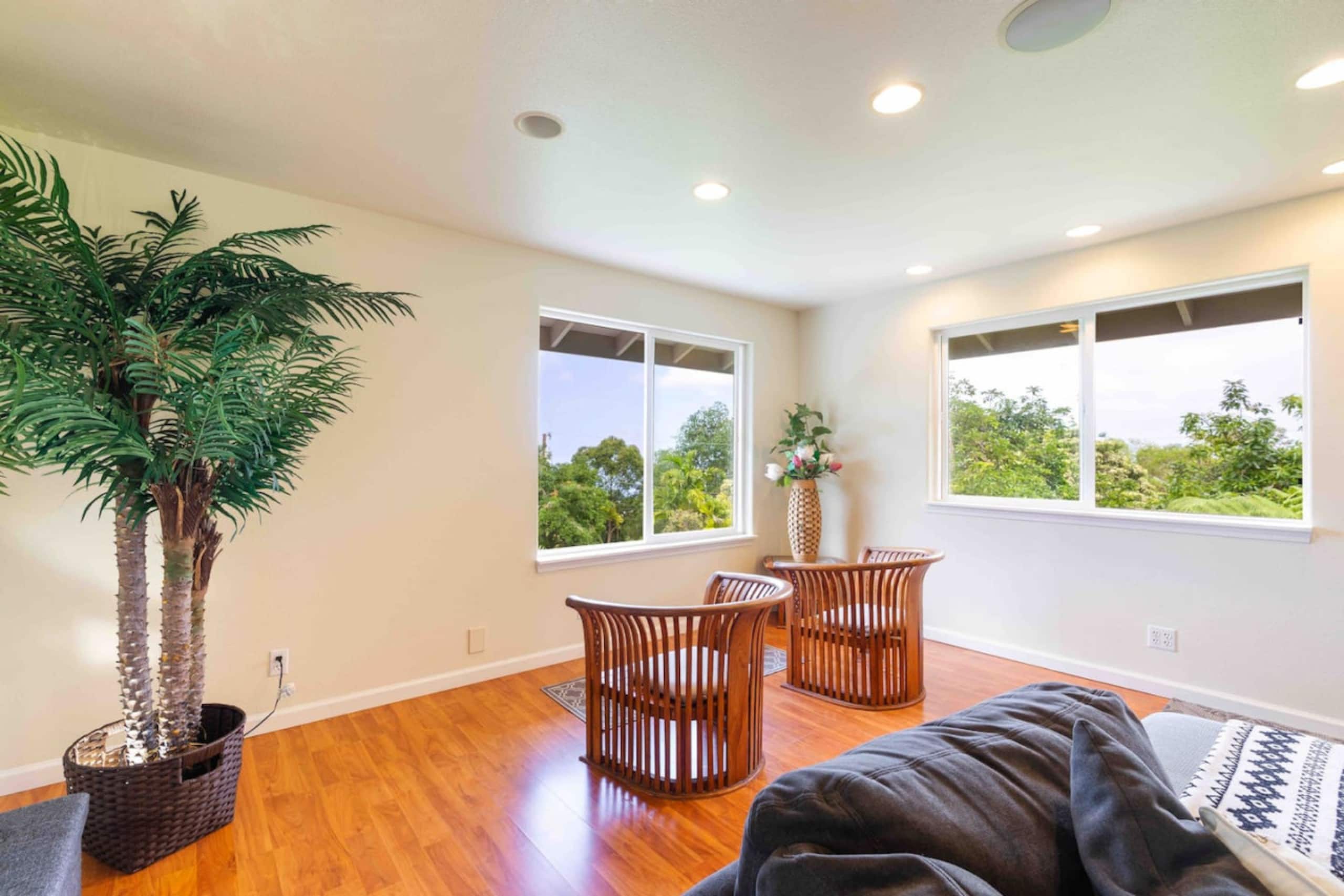 Home in Kailua-Kona · ★4.83 · 5 bedrooms · 2 beds · 2.5 private baths - Image 8