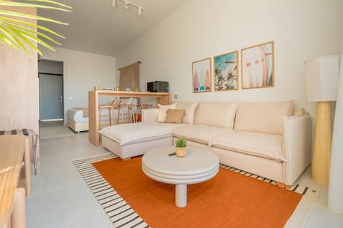 Lemon Spaces Light Beach-Front Cabin