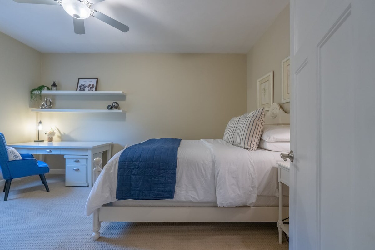 חדר שינה קווין מרווח