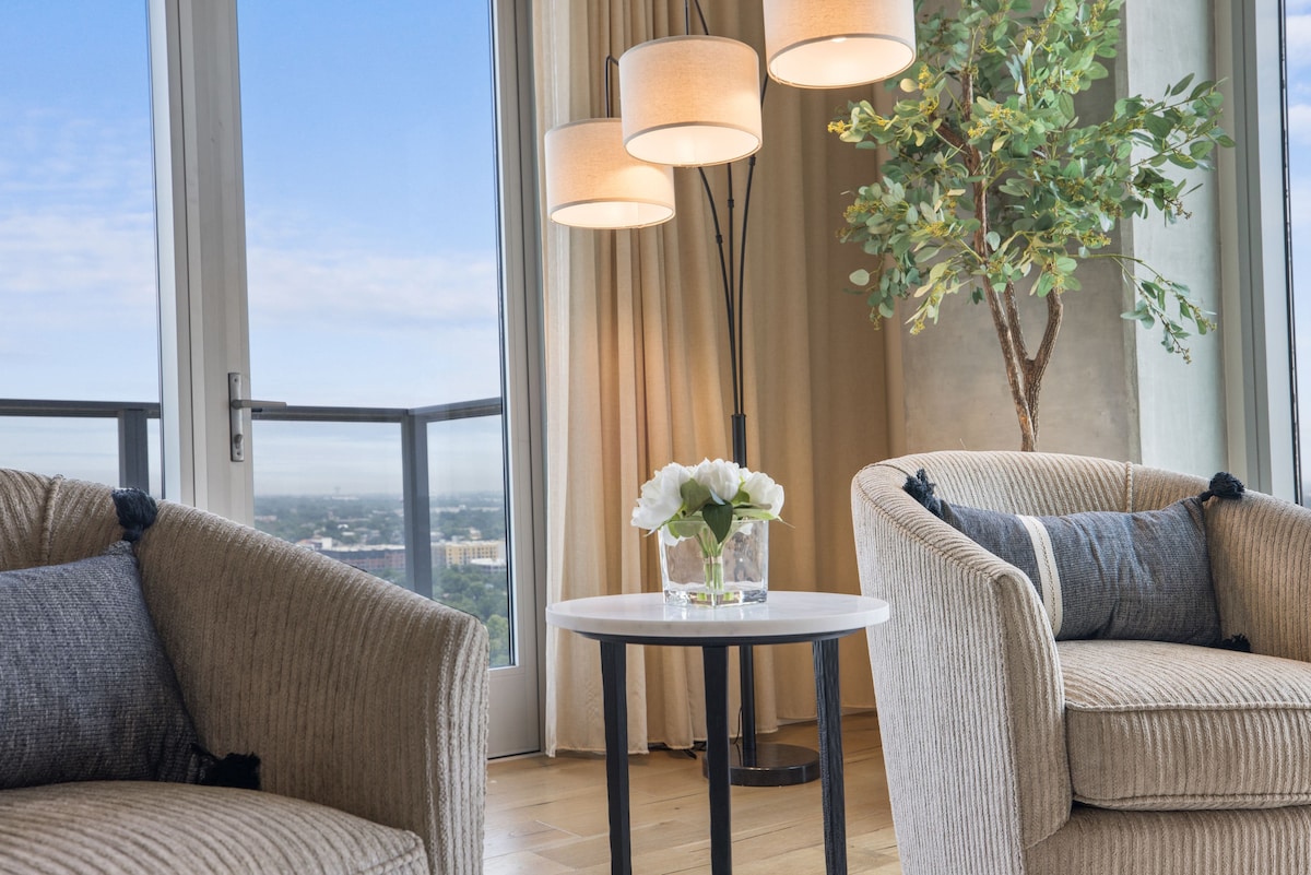 Heavenly Luxury on Rainey ST | Epic Rooftop Pool