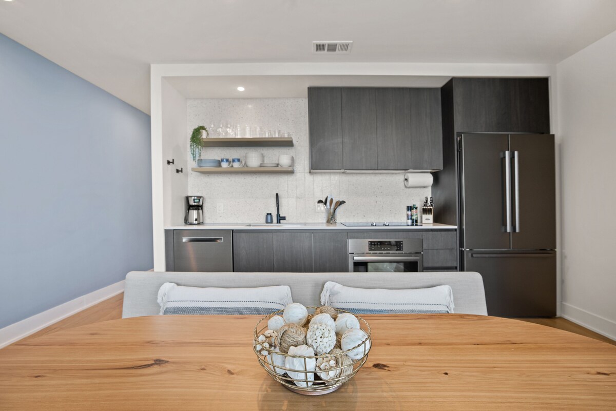 Heavenly Luxury on Rainey ST | Epic Rooftop Pool