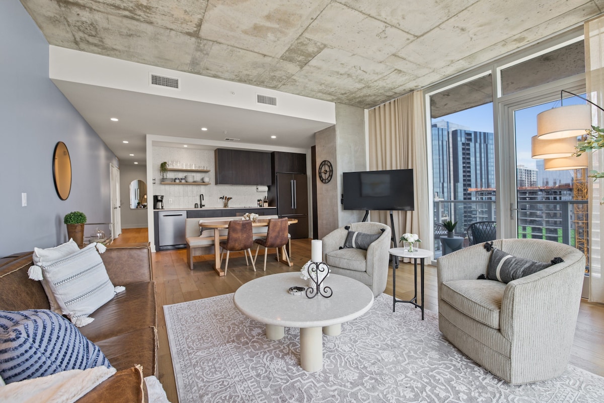 Heavenly Luxury on Rainey ST | Epic Rooftop Pool