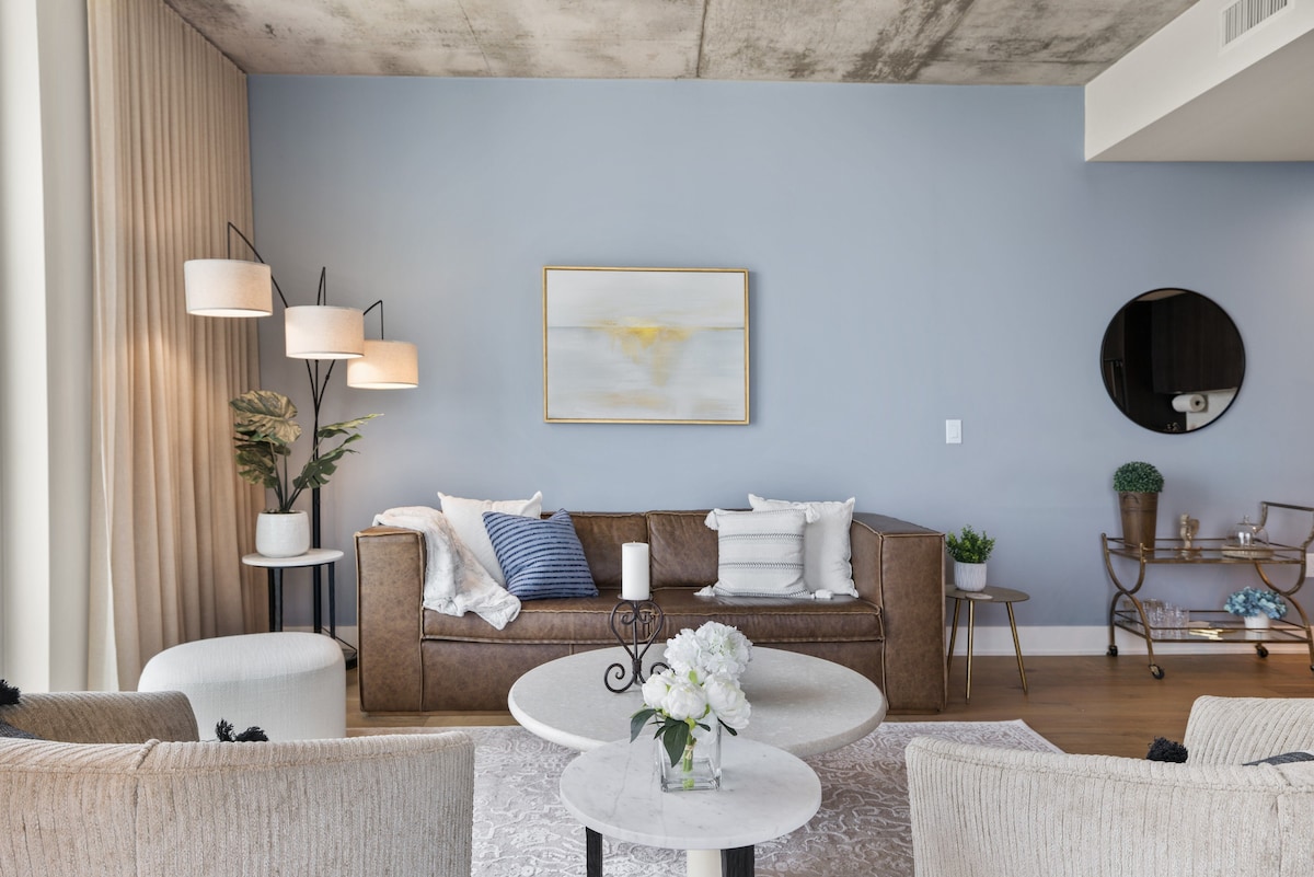 Heavenly Luxury on Rainey ST | Epic Rooftop Pool