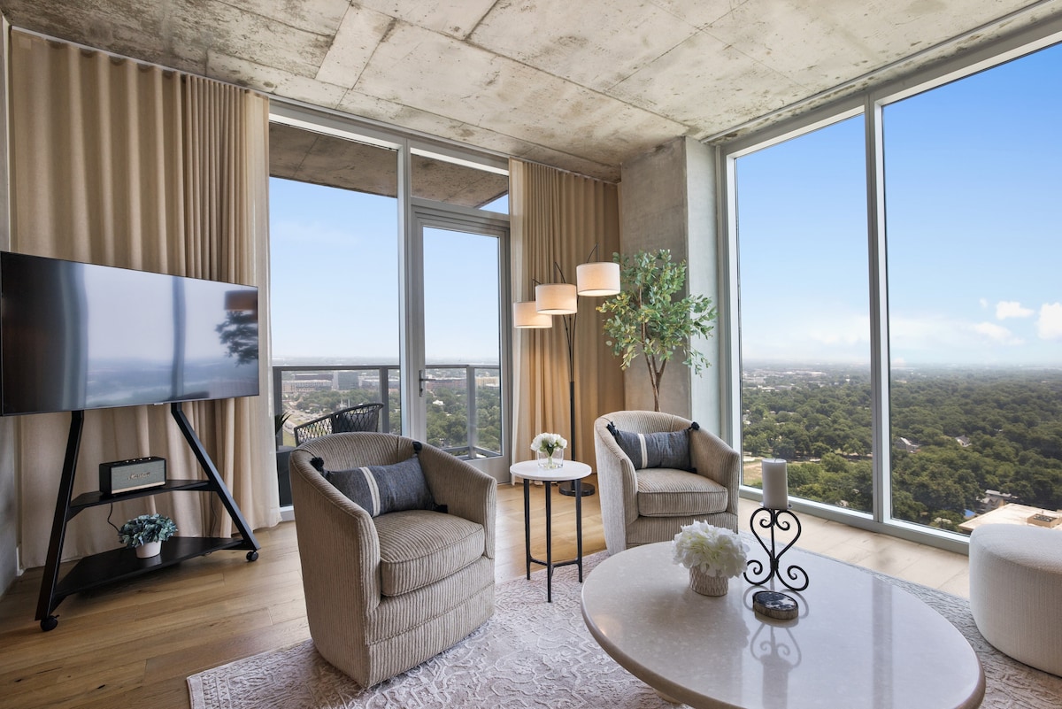 Heavenly Luxury on Rainey ST | Epic Rooftop Pool
