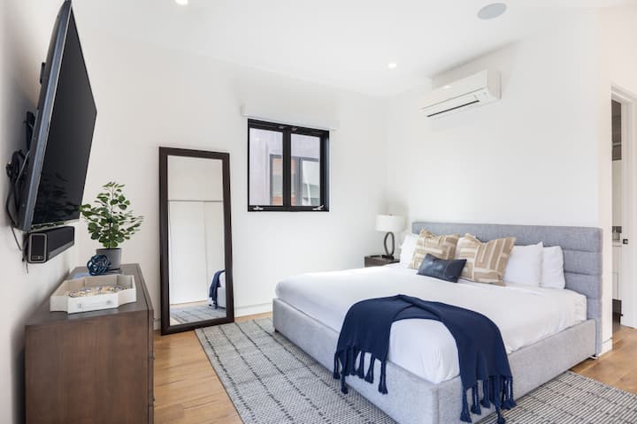 Who says king beds are only for the primary suite? Enjoy another spacious king suite with an ensuite bathroom upstairs.