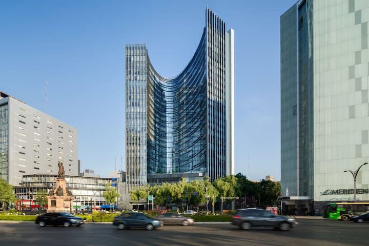 3 BR Upscale Art House Reforma Avenue