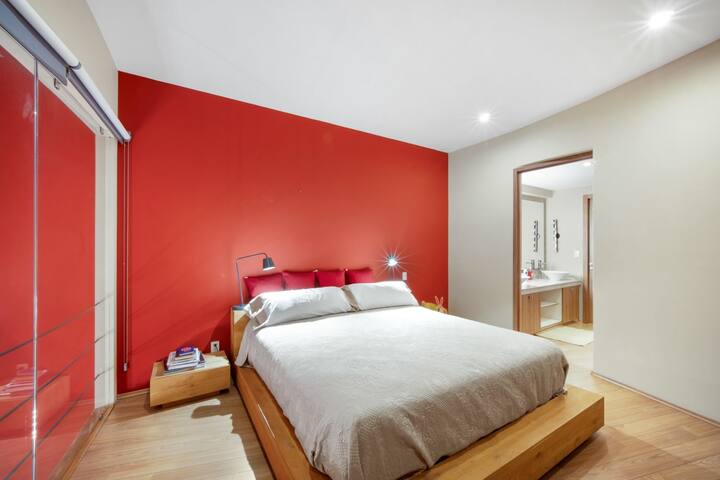 3 BR Upscale Art House Reforma Avenue gallery image 4