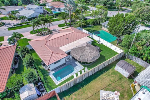 1211 w Outdoor Fun Area | by Brampton Park