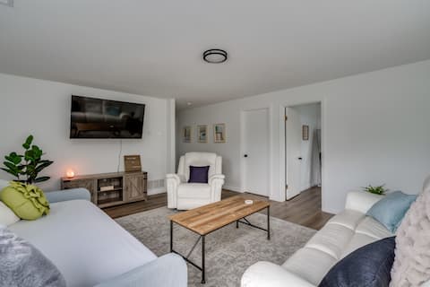 Top performing Airbnb: Best boat parking- Clean and comfortable apartment in Clayton