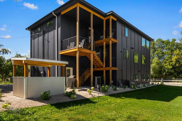 Winter House – Great home located within walking d gallery image 2