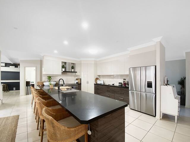 Family Entertainer + Pool – Luxury in Lennox Head gallery image 5