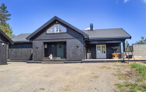 5 bedroom stunning home in Passebekk