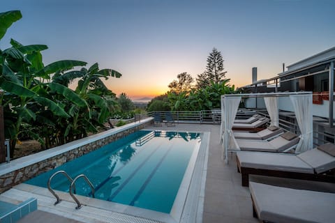 Homes Eva's gardens- Private Pool Hideaway