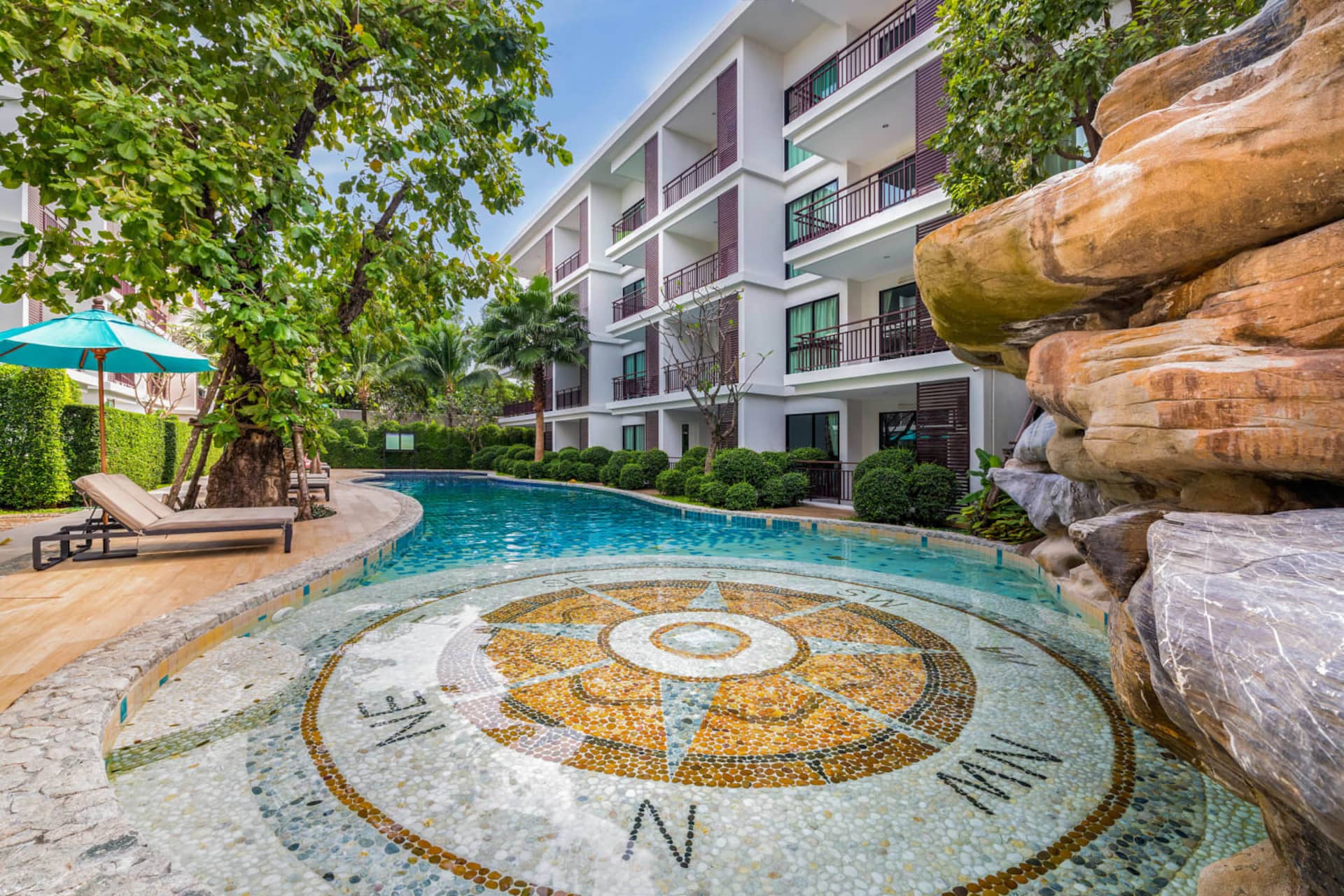 Corner Apartment on the Top Floor @Rawai beach-50m