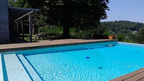 Family villa with swimming pool in