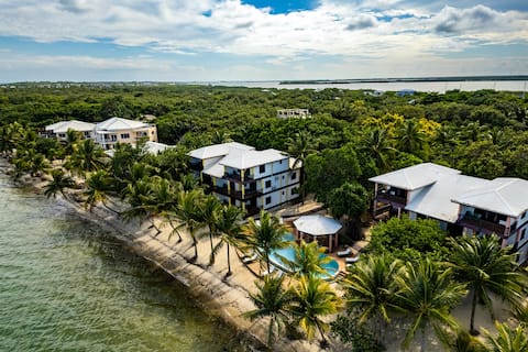 TBS Whole Complex- Beachside-20 Room Large Complex