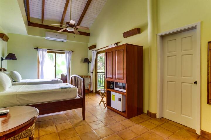 TBS Whole Complex- Beachside-20 Room Large Complex gallery image 4