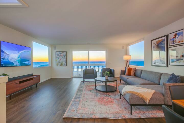 Ocean Front with 3 Water View Decks! gallery image 3