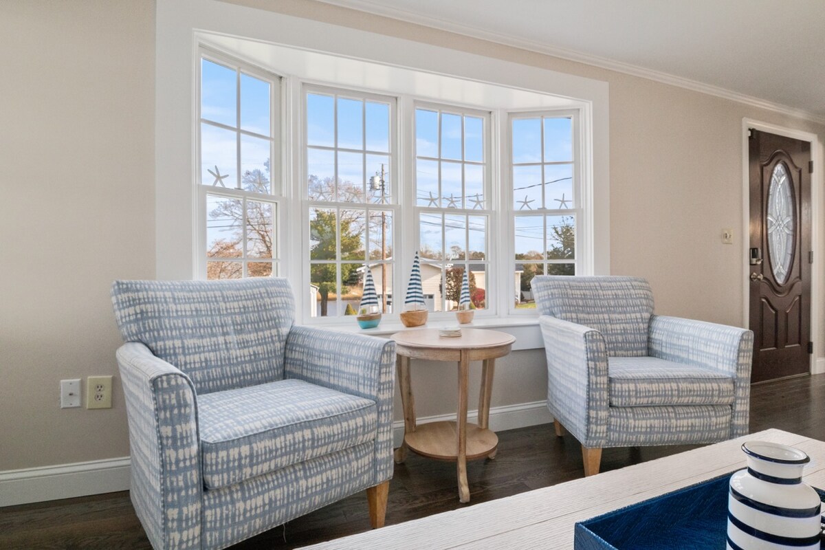 Popular Airbnb listing: Luxury Cape Home in Standish Shores in Plymouth County