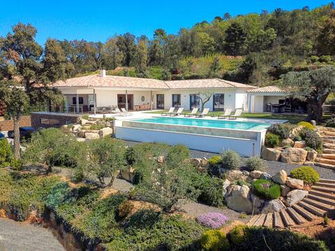 Luxury villa with stunning views and private poo