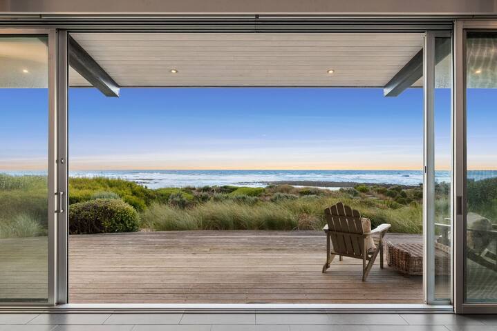 Idle Rocks gallery image 4