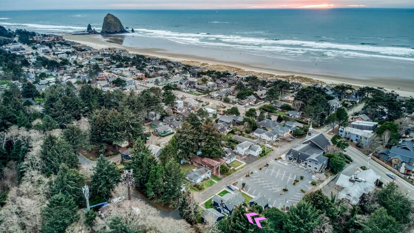 Cannon Beach Vacation Rentals managed Airbnb listing 2
