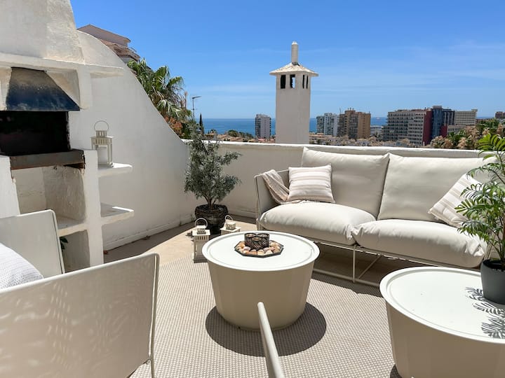 Elegant 2-bedroom Apartment With Beautiful Views - Benalmádena