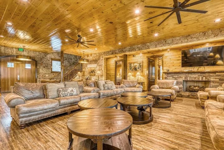 Stony Brook Cabins managed Airbnb listing 2