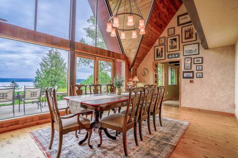 Enchanting Bavarian Cabin Retreat, Pet-Friendly