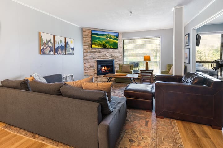Ez Clean Retreat Gated Parking Wifi Near Slopes - Snowshoe, WV