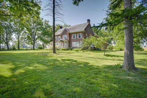 Ronks Vacation Rental: 2 Mi to Dutch Wonderland!